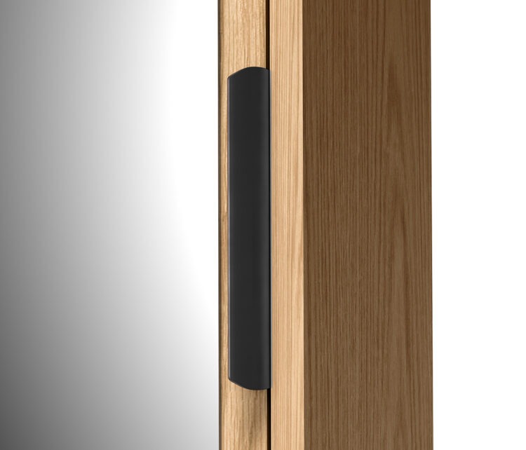 GARDEROBA Z LUSTREM NALA